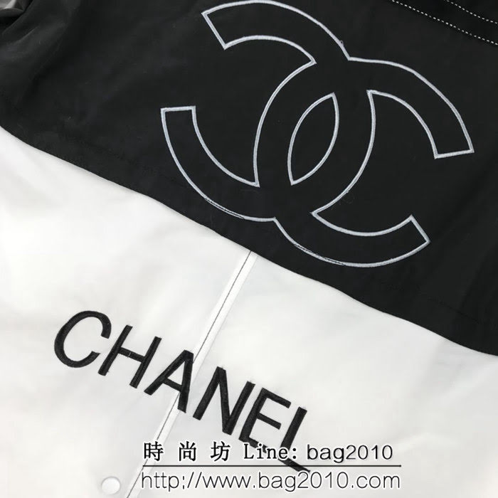 CHANEL香奈兒 18SS小香重工刺繡 撞色毛領 寬鬆版棉服外套 情侶款 ydi1382